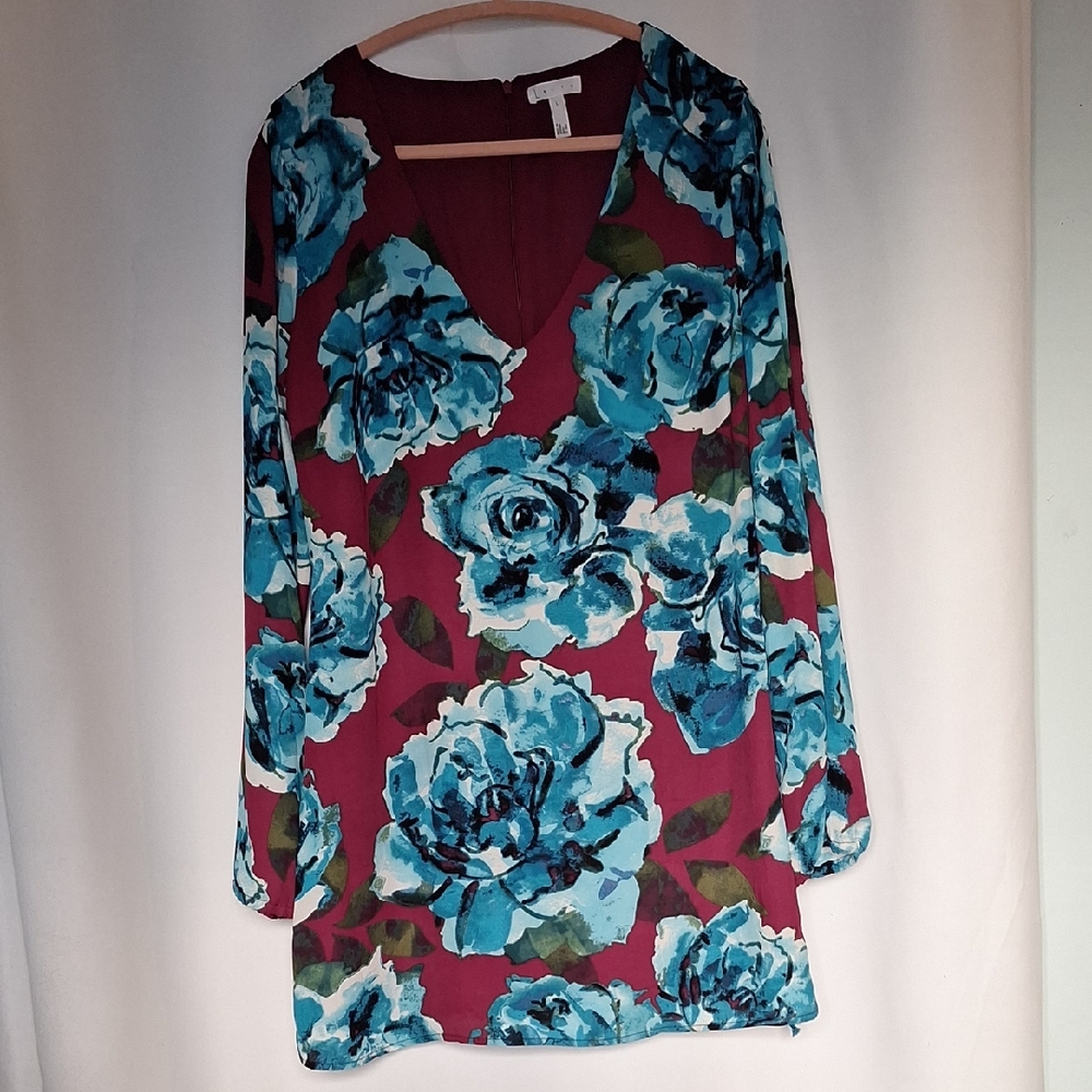 Leith Floral V-Neck Mini Dress Burgandy with Blue Roses Size L
